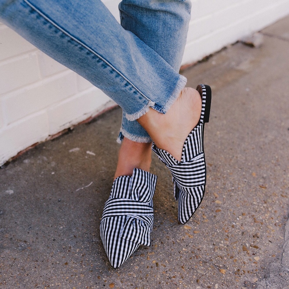 Black and white gingham mules with bow Sz 8